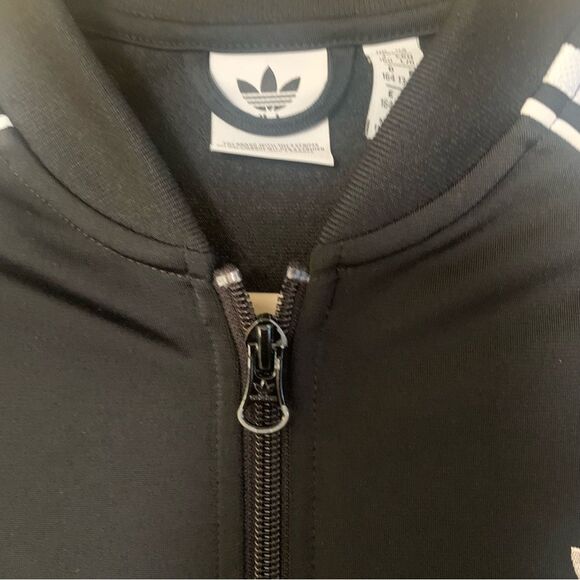 Adidas Youth Track Zip-Up Jacket With Contrast Details Size Large - Picture 3 of 9